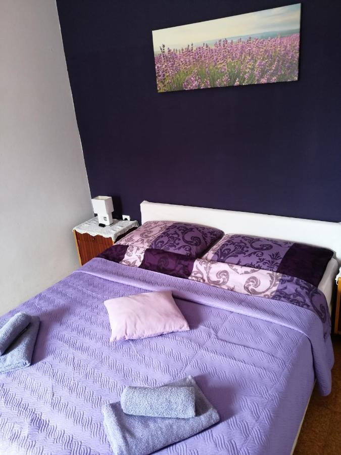 Apartmani Milka Pakoštane Eksteriør bilde